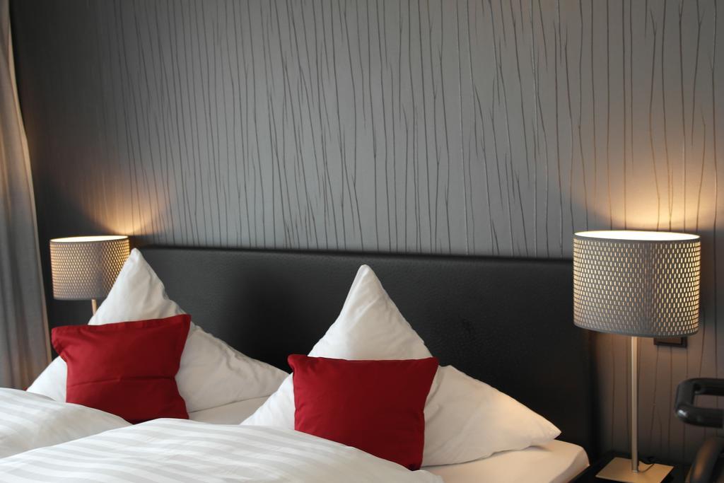Hotel Blauer Fasan Wiesmoor Eksteriør bilde